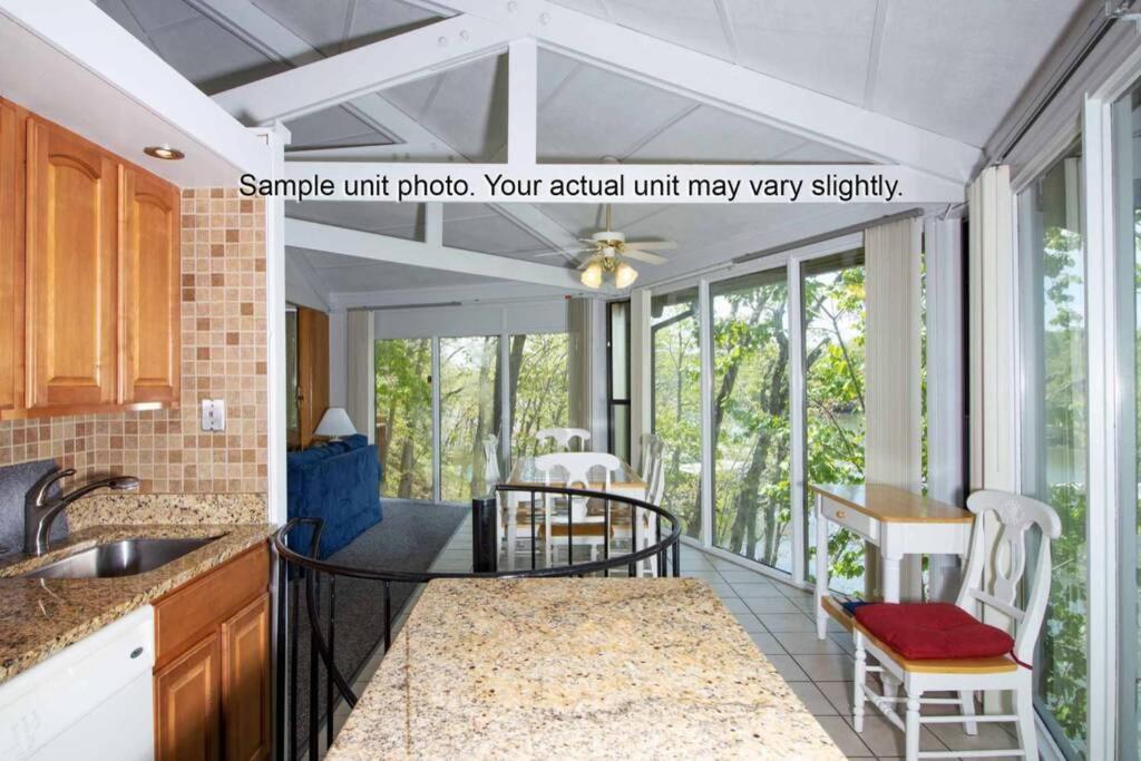 Unit 5 - Treetop 2 Bedroom Villa Village of Four Seasons Extérieur photo
