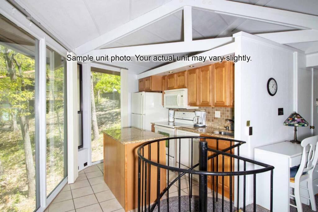 Unit 5 - Treetop 2 Bedroom Villa Village of Four Seasons Extérieur photo